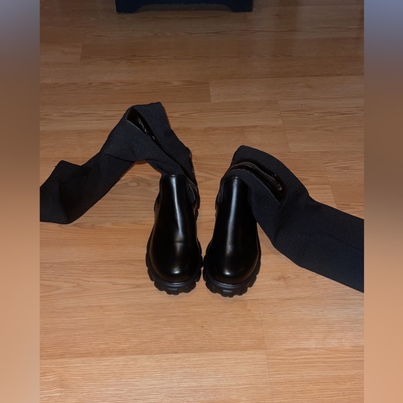 Brand new never worn ! Thigh high boots - Picture 2 of 3